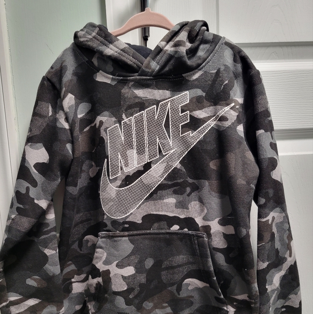 Nike hoodie